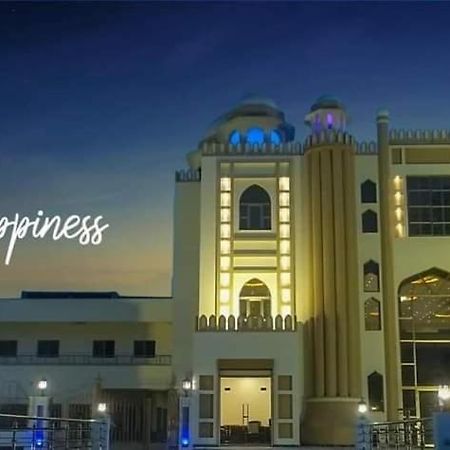 Shahi Palace Hotel Chichawatni Bagian luar foto